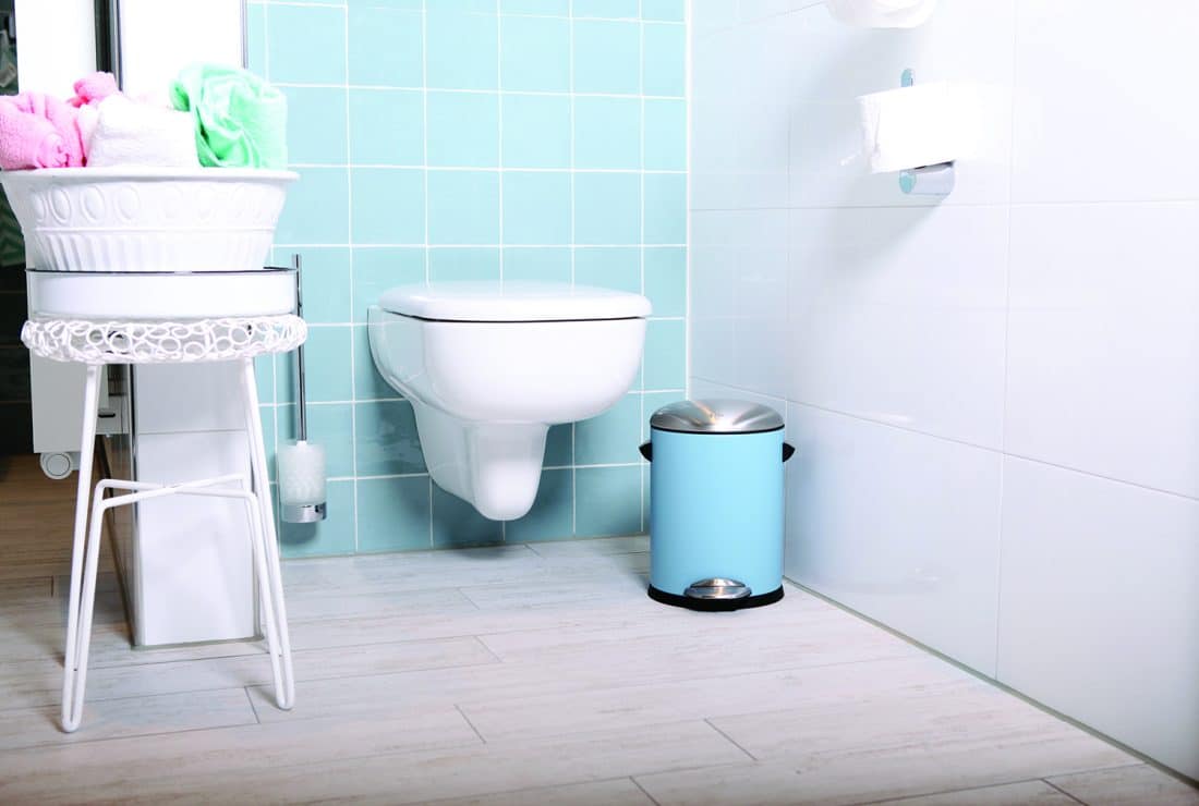 Belle Deluxe Step Bin 5L Light Blue