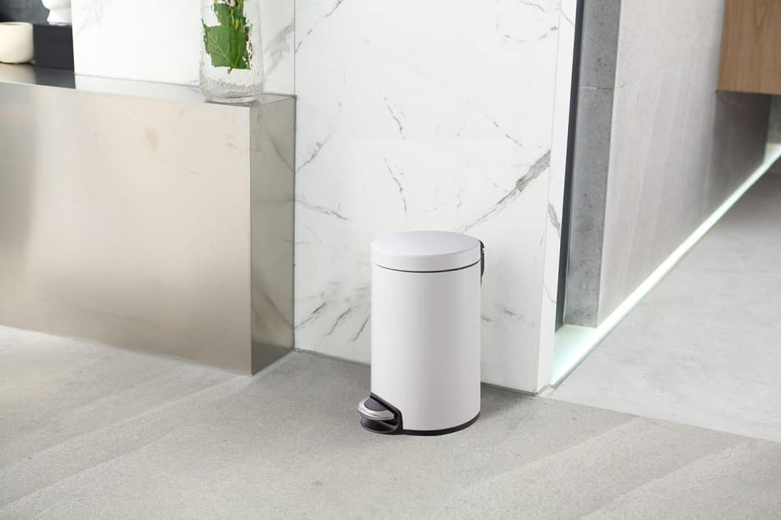 Serene Step Bin 8L White